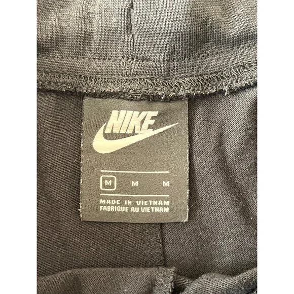 Nike Shorts in Black Size M - Picture 5 of 10